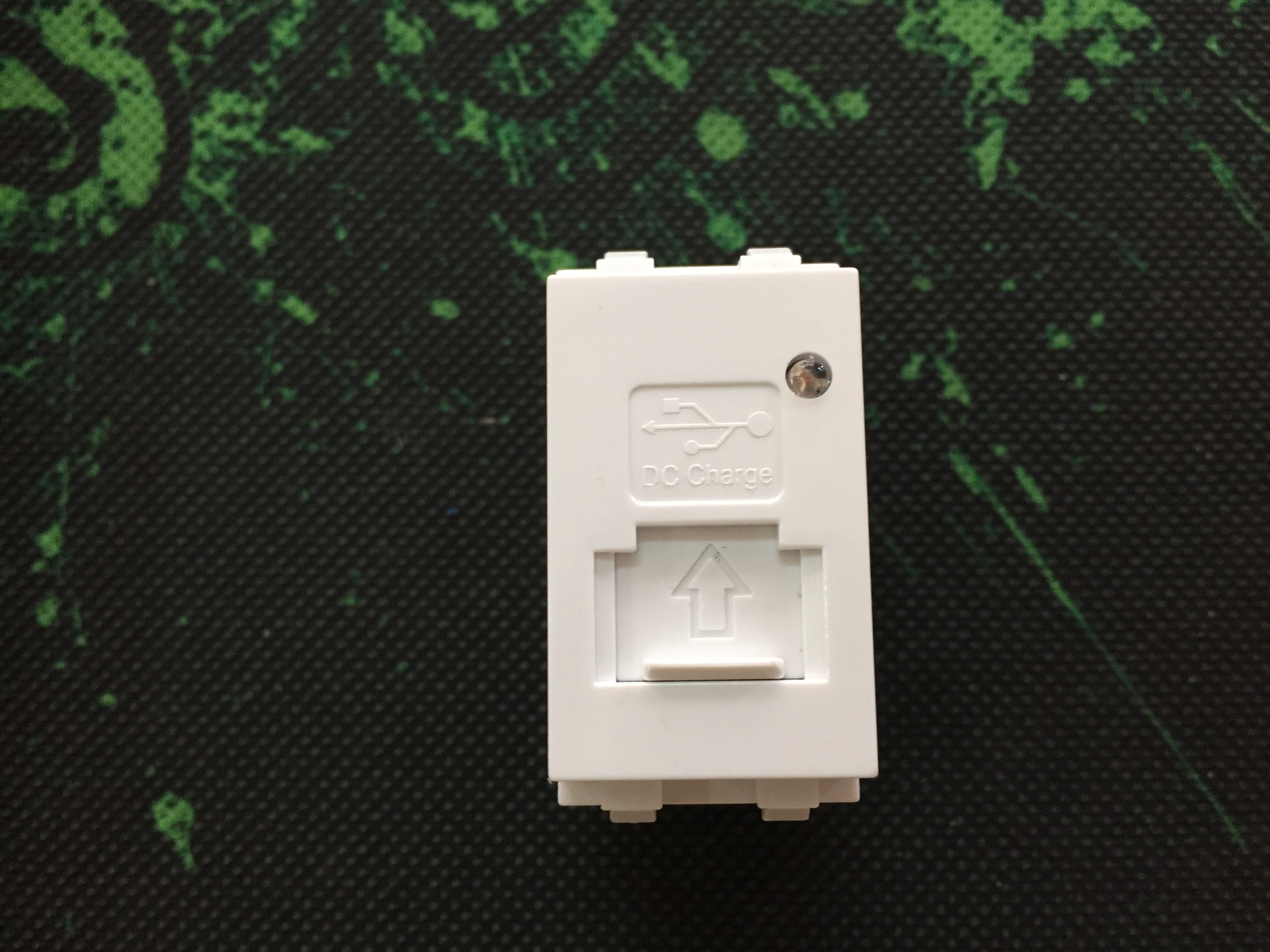 Nhân USB sạc điện chuẩn wide lắp âm tường/ âm sàn hàng chính hãng Sinoamigo