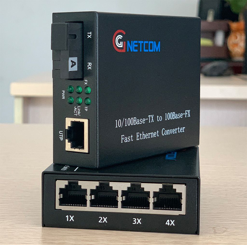 Bộ chuyển đổi quang điện GNETCOM 1 ra 4 LAN 10/100M