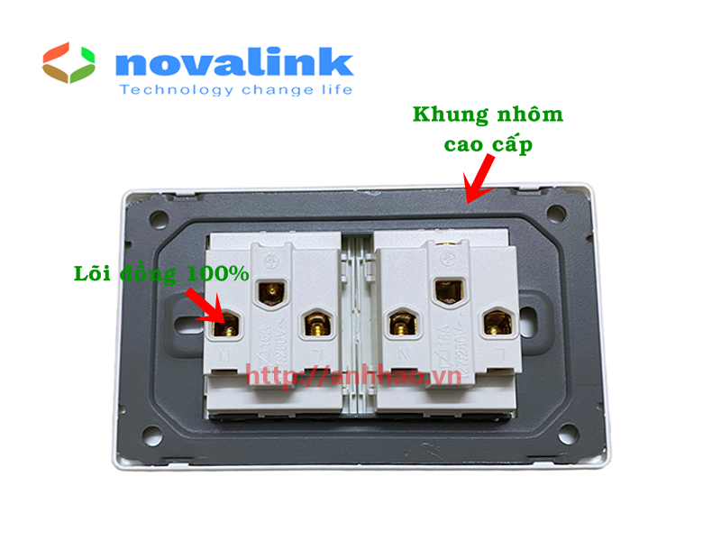 Mặt 3 công tắc tràn viền A5-04 Novalink chính hãng