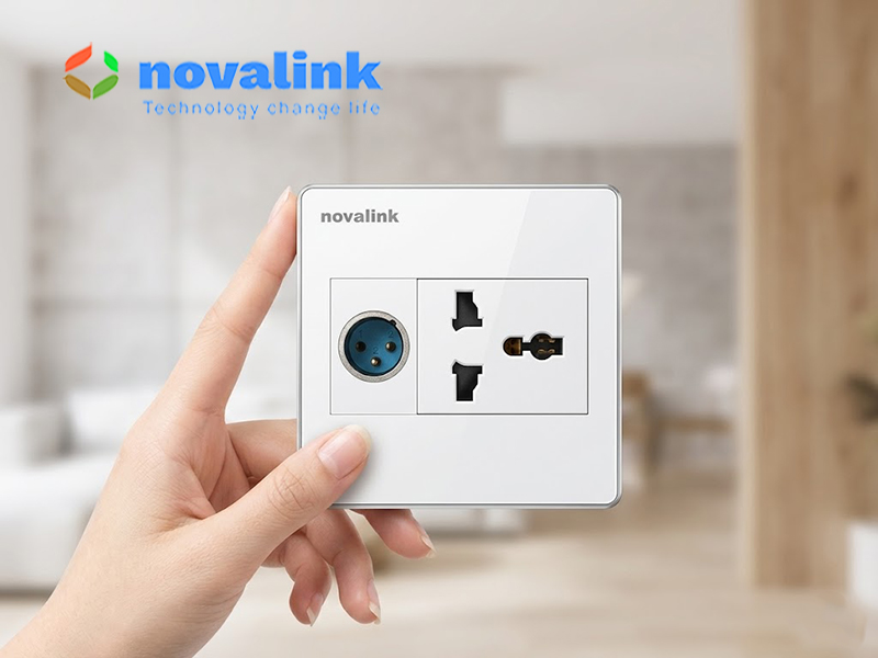 Ổ cắm micro Canon XLR &acirc;m tường k&egrave;m ổ điện đa năng d&ugrave;ng cho ph&ograve;ng họp v&agrave; s&acirc;n khấu