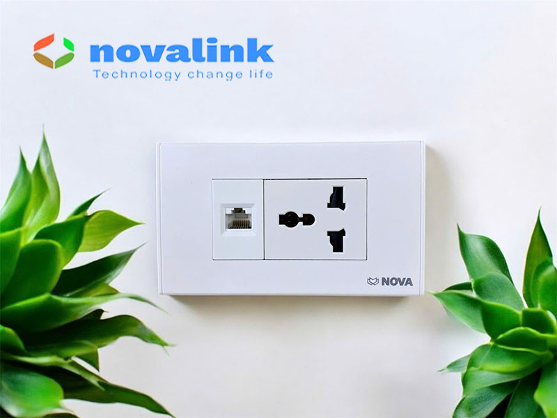 Ổ điện + mạng âm tường Novalink