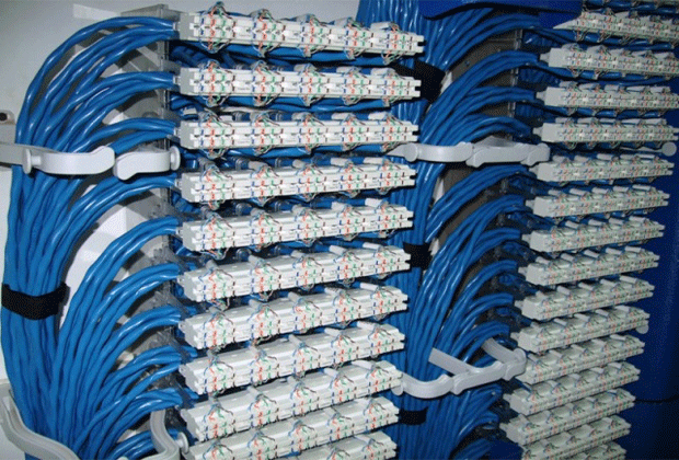 Thanh patch panel 24 cổng AMP cat5  ch&iacute;nh h&atilde;ng PN:1479154-2