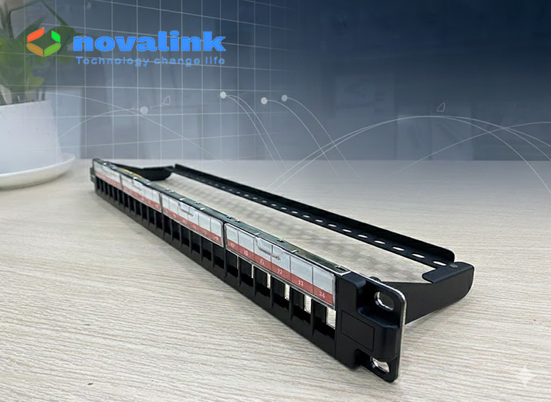 Patch panel Cat6A 12 cổng nhân rời, chuẩn lắp tủ rack 1U