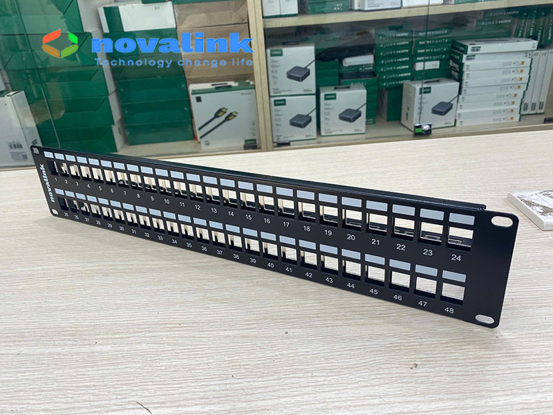 Patch panel 48 cổng Cat6 Novalink CC-06-00064 | Thanh đấu mạng chuẩn 19 inch cho tủ rack